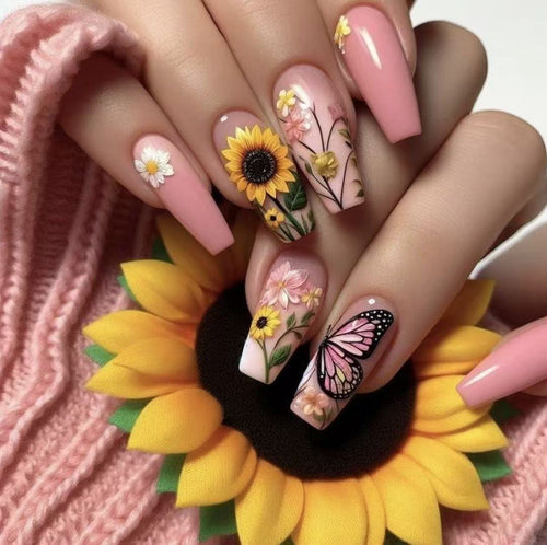 Art nails with floral and summer motifs Bowlift