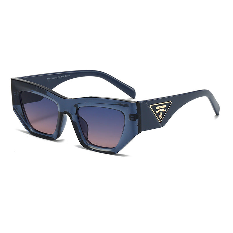 Ladies Designer Sunglasses with modern, geometric frame Bowlift