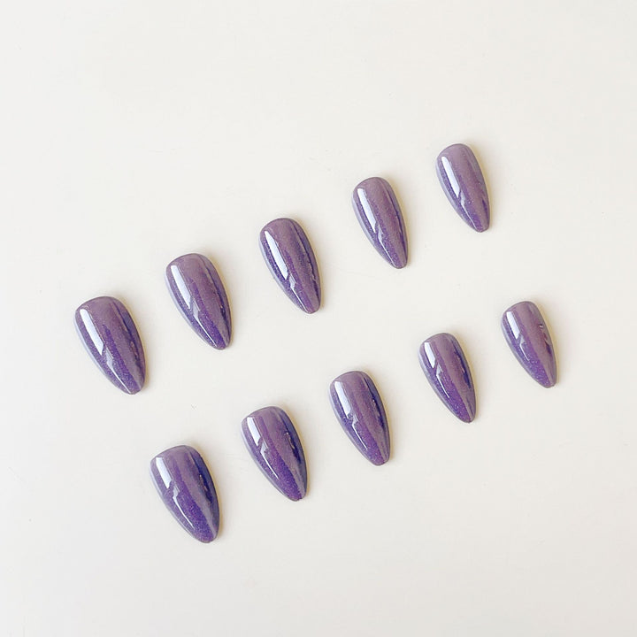 Nail extension set with shimmering and elegant tips Bowlift