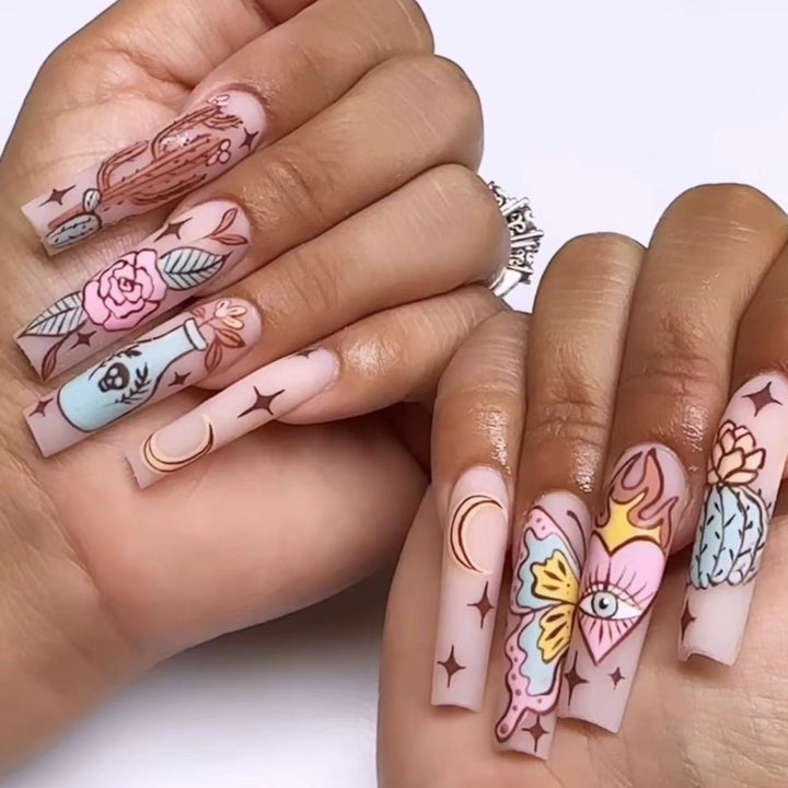 Nail art set with creative illustrations Bowlift