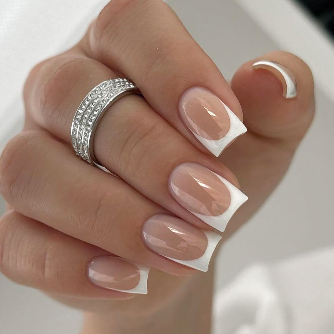 Elegant Nail Art with French Tip Molding Bowlift