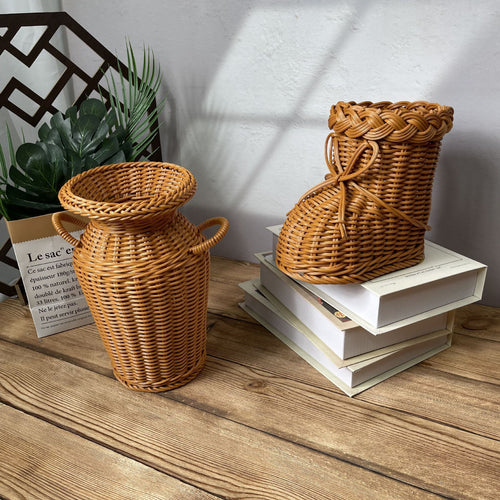 Ladies decorative flower pot in shoe design Bowlift
