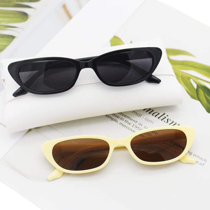 Women's Cat-Eye Sunglasses with Exclusive Design Bowlift