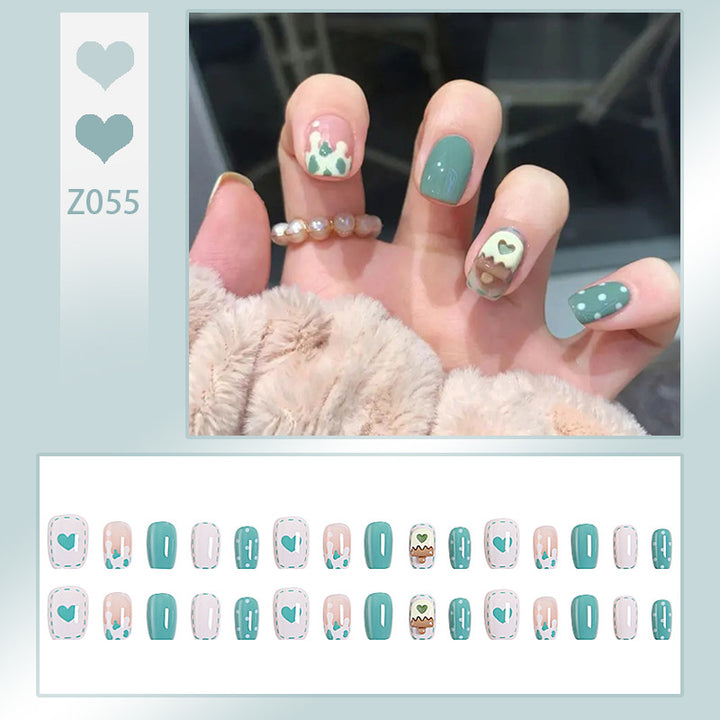 Nail set with intricate design Bowlift