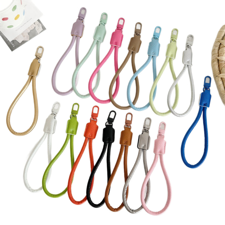 Stylish keychain Bowlift
