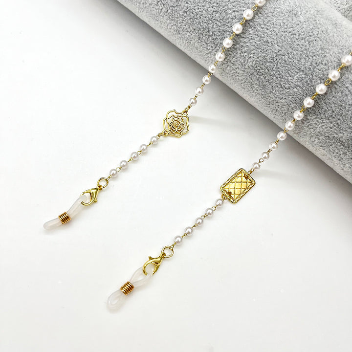 Heart-Shaped Beaded Eyewear Chain Bowlift