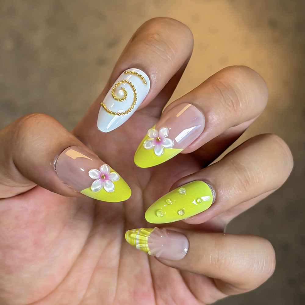 Artistic Designed Press-On Nail Set Bowlift