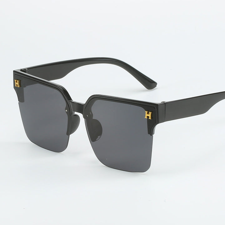Women square sunglasses with elegant metal frame Bowlift
