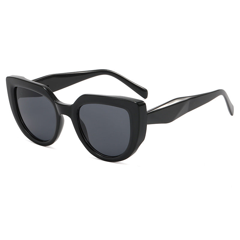 Women's fashionable oversized sunglasses with unique design Bowlift