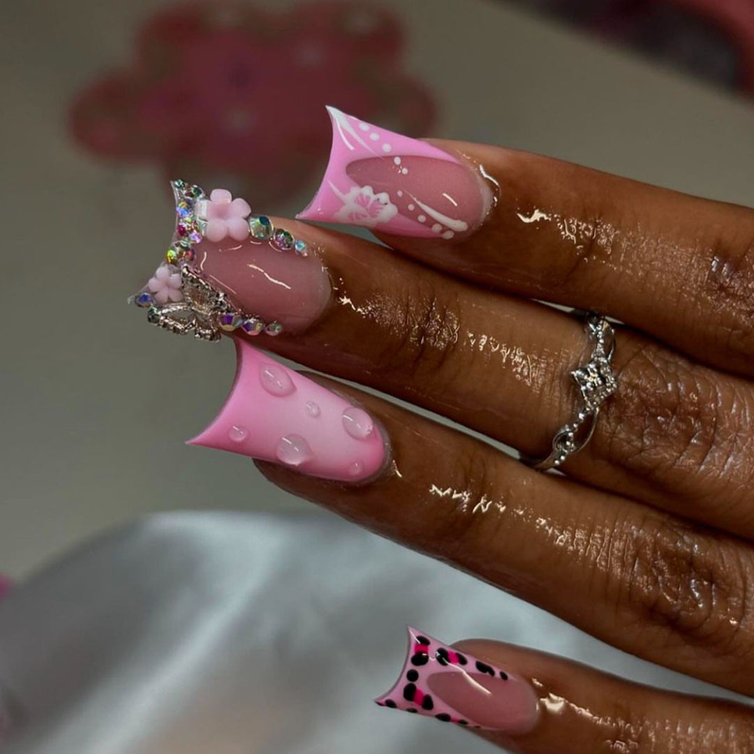 Artistic Mainstream Nail Art Extensions Bowlift