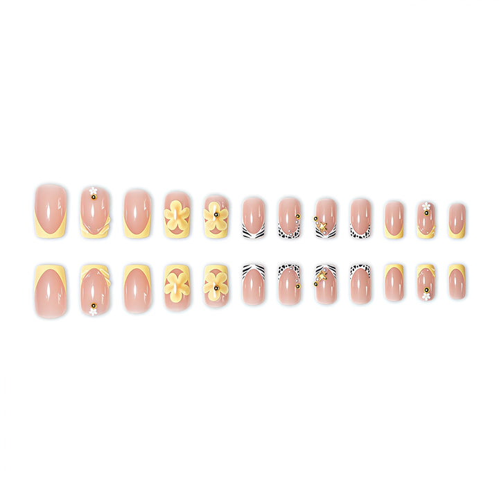 Floral Design Press-On Nail Extensions Bowlift
