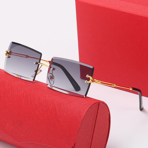 Ladies stylish square sunglasses with luxurious metal accents Bowlift