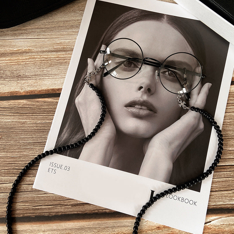 Fashionable glasses holder chain with beads Bowlift