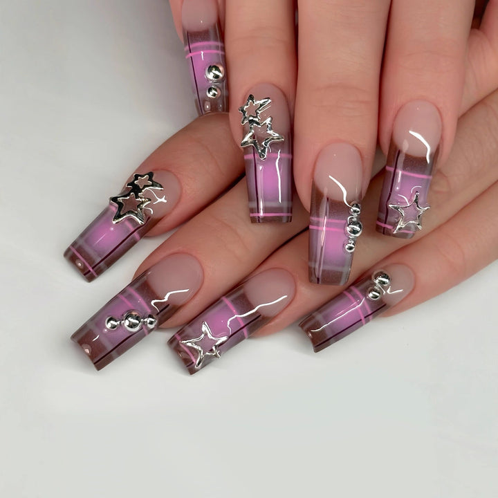 Artistic Star-Embellished Nail Art Bowlift