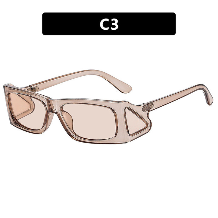 Ladies extravagant sunglasses in geometric design Bowlift