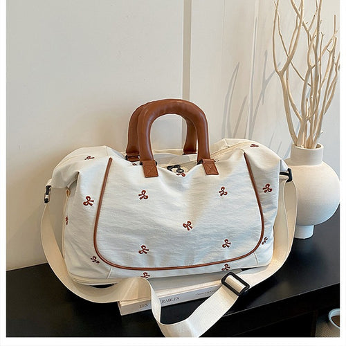 Sporty Shoulder Bag Bowlift
