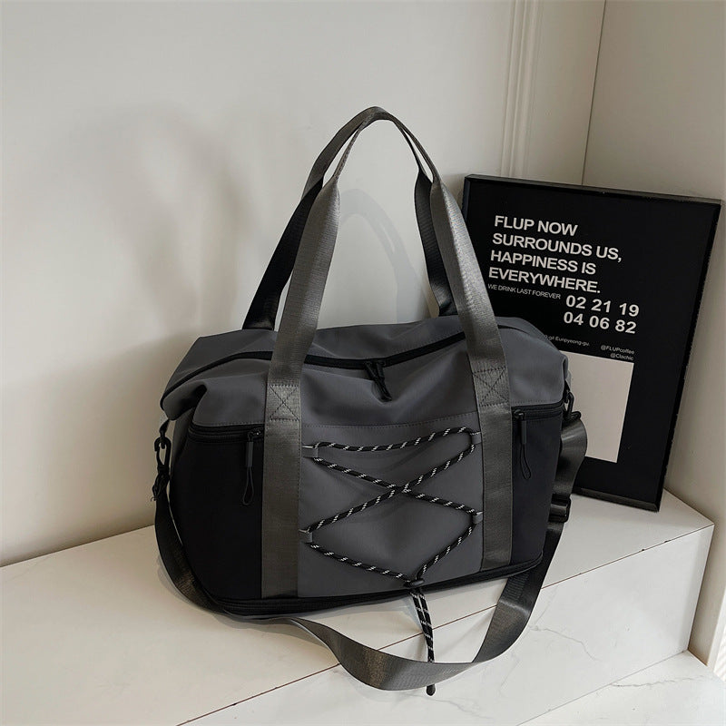 Sporty leisure duffel bag with practical compartments Bowlift