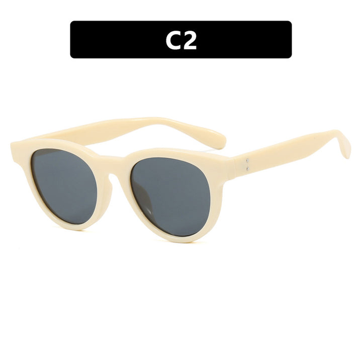 Ladies stylish sunglasses in trendy retro design Bowlift