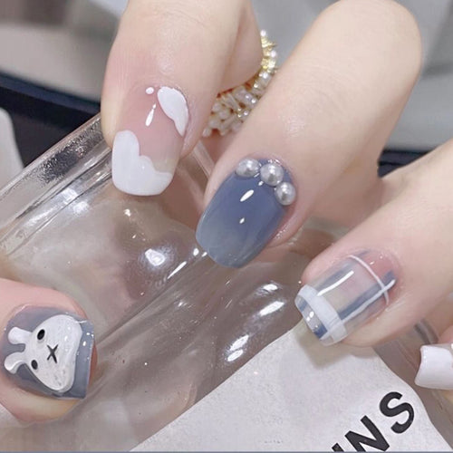 Artful Nail Art with Animal Motif Bowlift