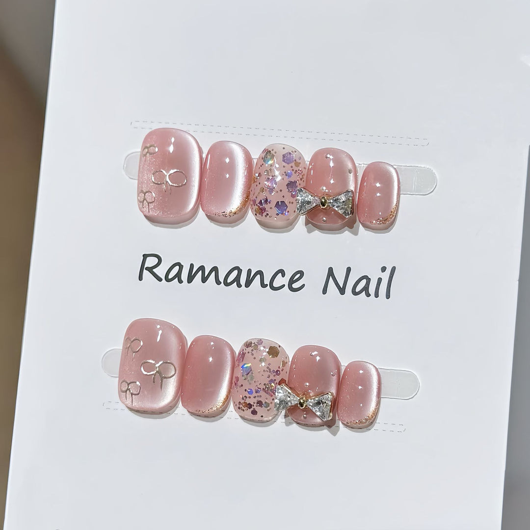 Glamorous Rhinestone Press-On Nail Set Bowlift