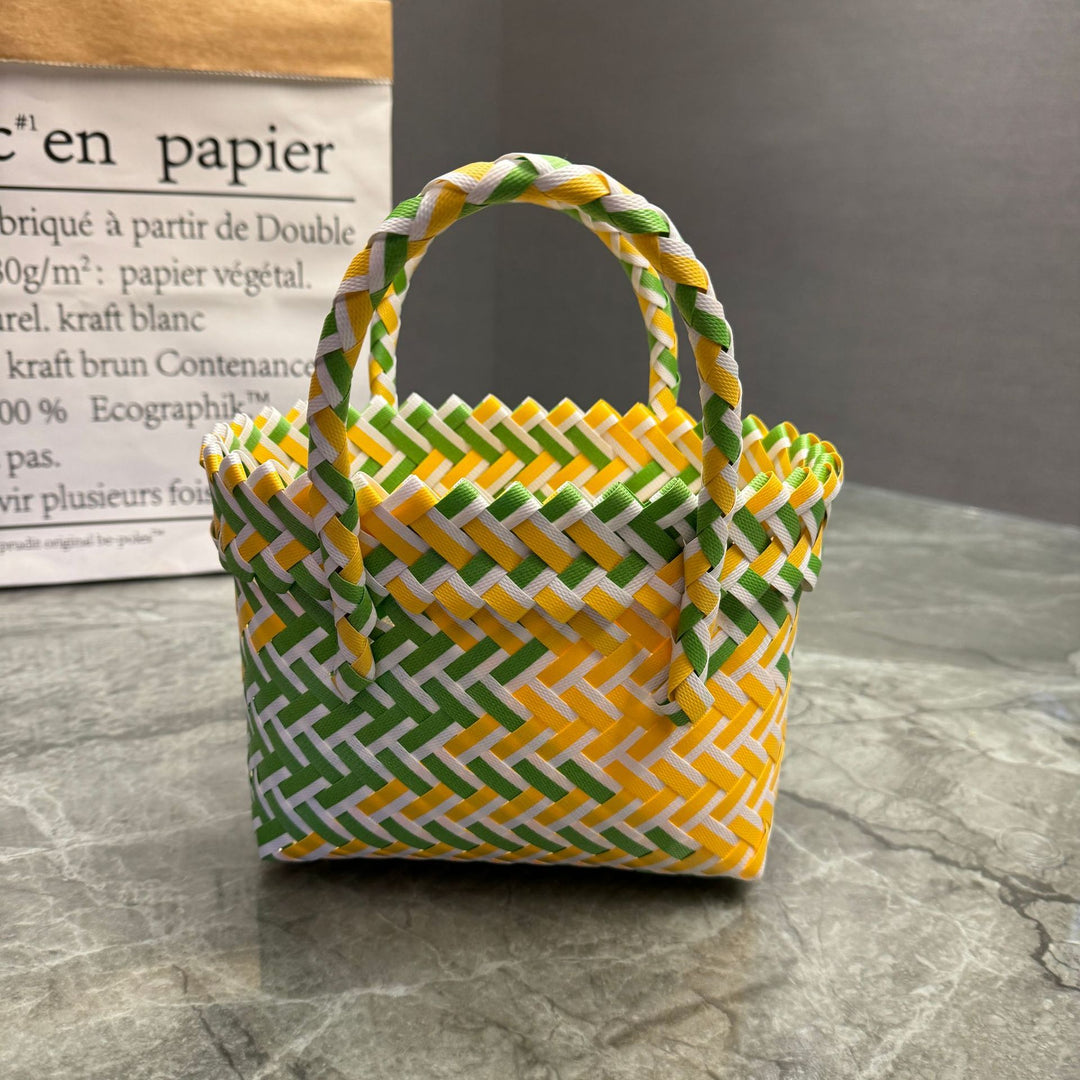 Handcrafted basket bag in stylish design Bowlift