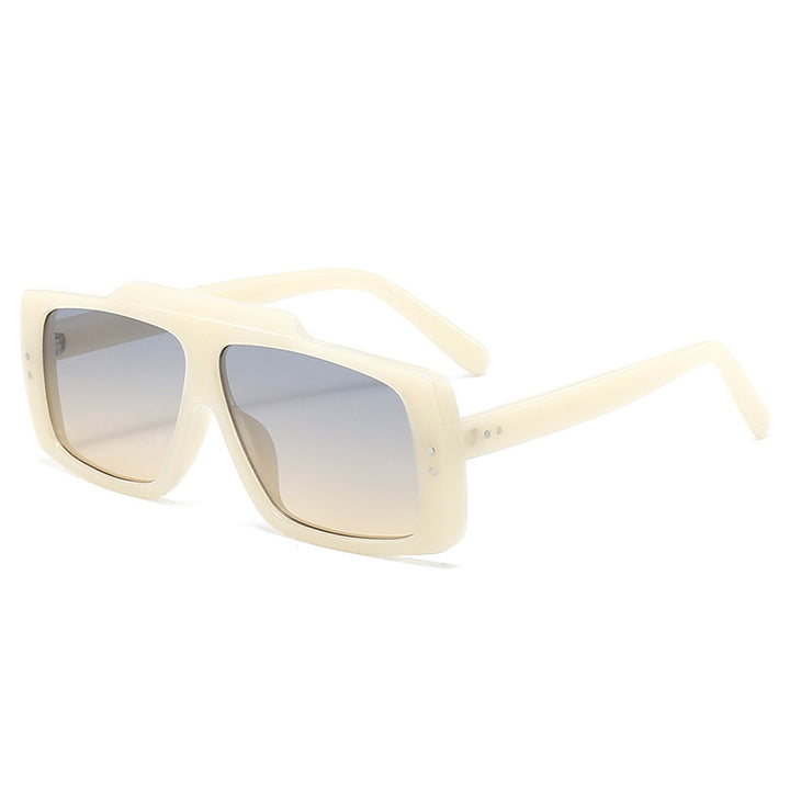 Women's Oversized Sunglasses in Modern Design Bowlift