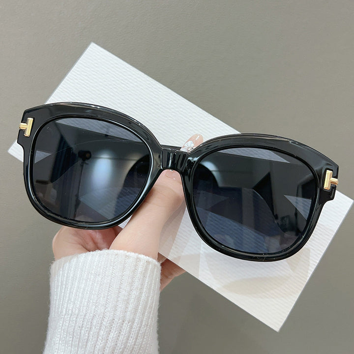 Chic Oversized Frame Sunglasses Bowlift