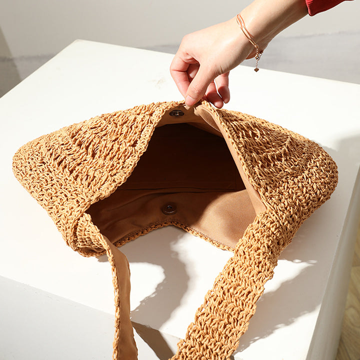 Crocheted Beach Bag in Artistic Spiral Design Bowlift