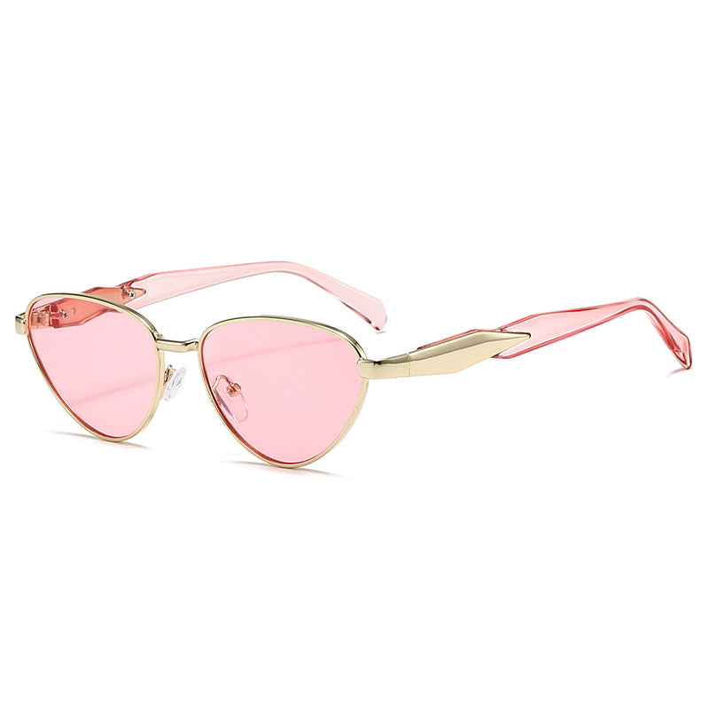 Retro-Inspired Cat-Eye Sunglasses