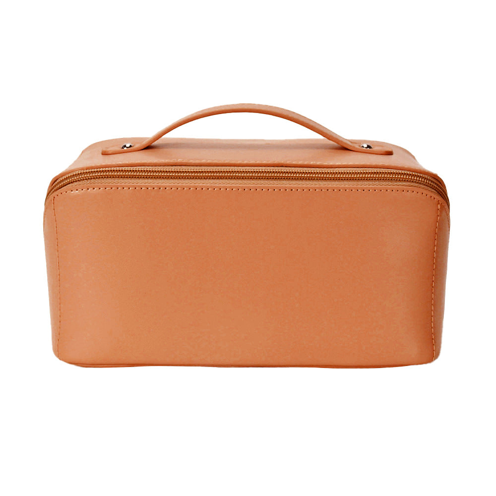 Cosmetic bag with elegant zipper Bowlift