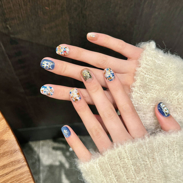 Artificial Nail Set with Colorful Glitter and Creative Designs Bowlift