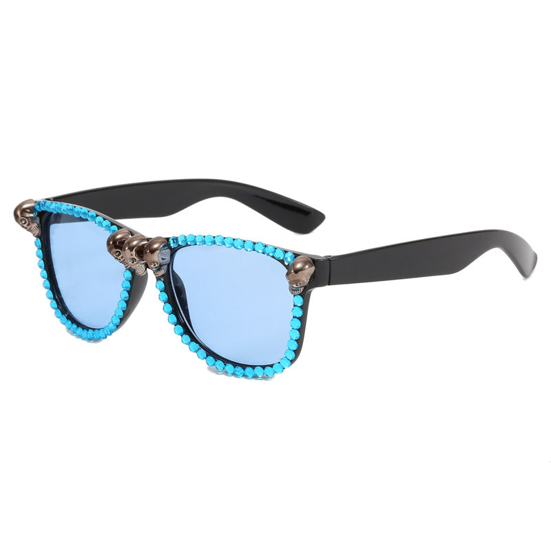 Women's extravagant sunglasses with crystal embellishments Bowlift