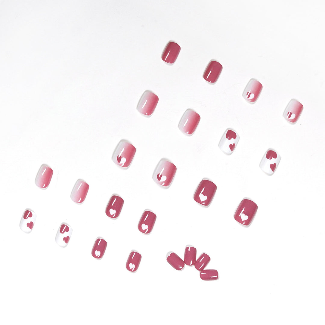 Creative nail art with heart motif and high-gloss finish Bowlift