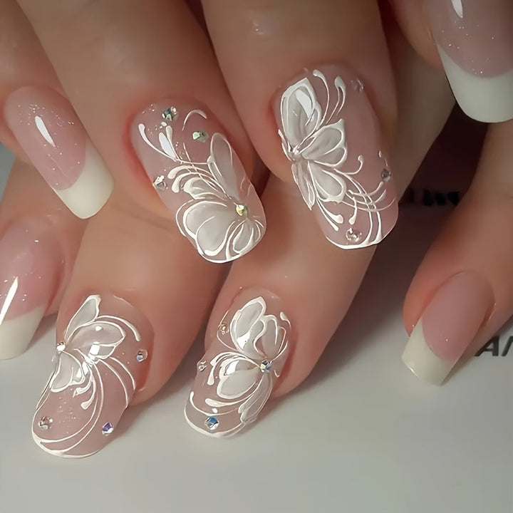 Artificial nail set with delicate flower and glitter decoration Bowlift