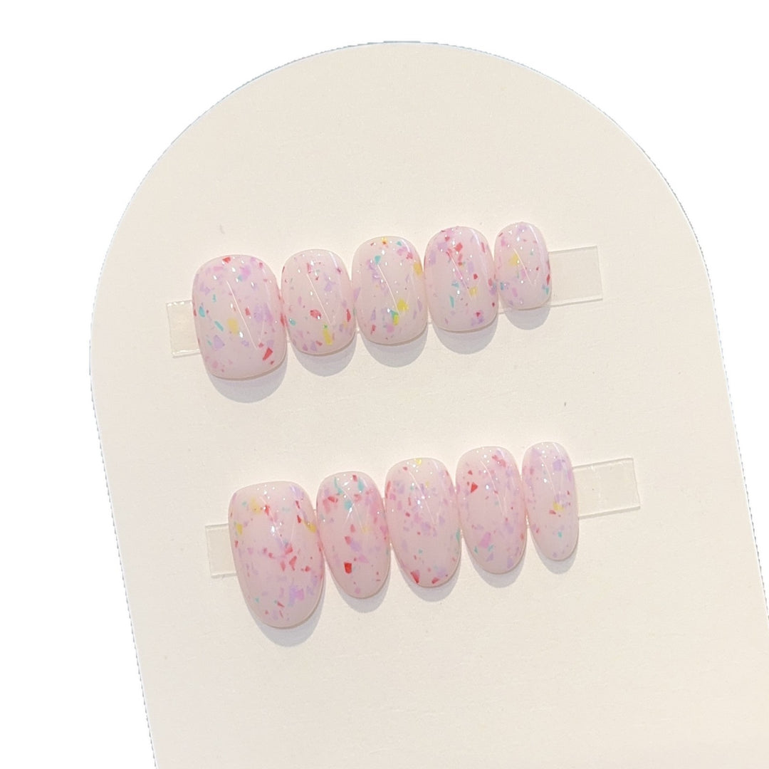 Art nail set with sparkling accents Bowlift
