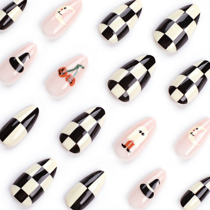 Artificial nail art in Halloween design Bowlift