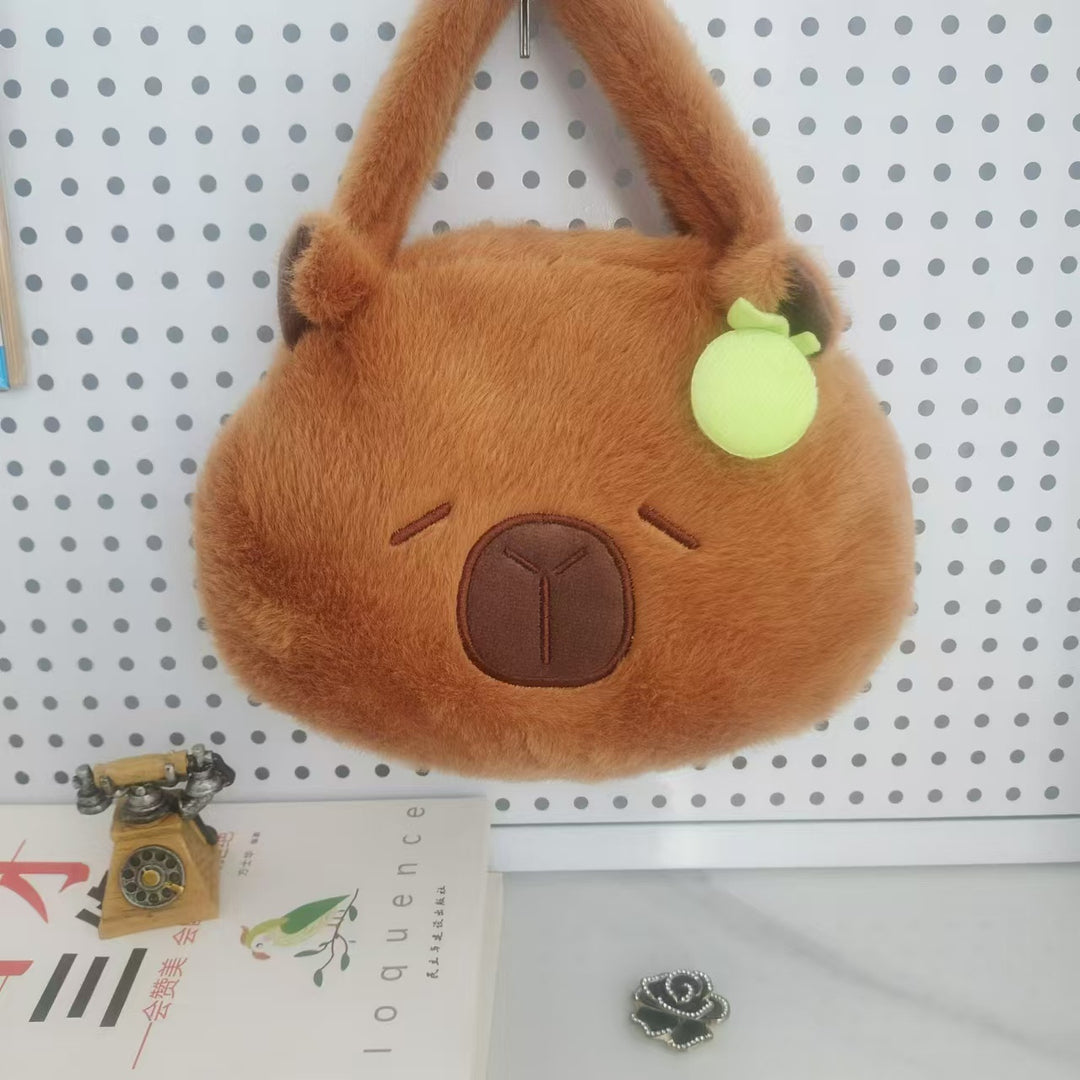 Plush handbag in cute bear design Bowlift