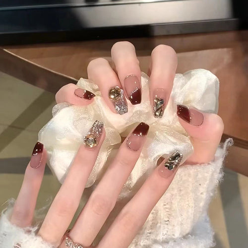 Artistic artificial nails with glamorous accents Bowlift