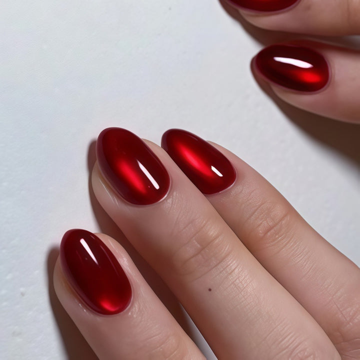 High-quality artificial nails in elegant glossy design Bowlift