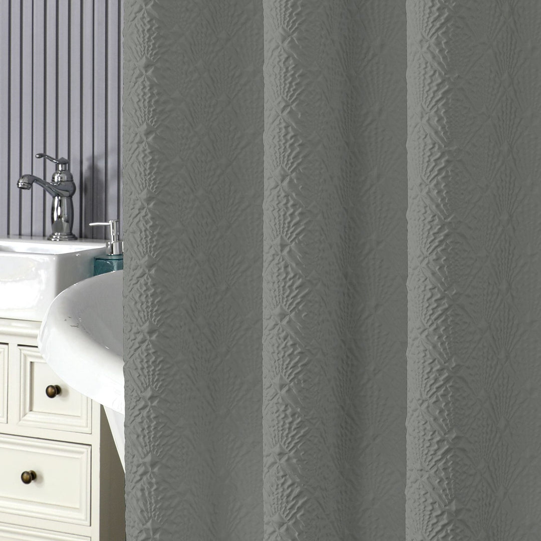 Textured Leaf Motif Shower Curtain Bowlift