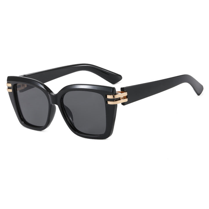 Women stylish oversized sunglasses with luxurious details Bowlift