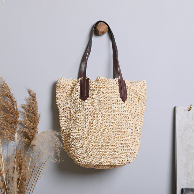Generous wicker tote bag with leather handles Bowlift