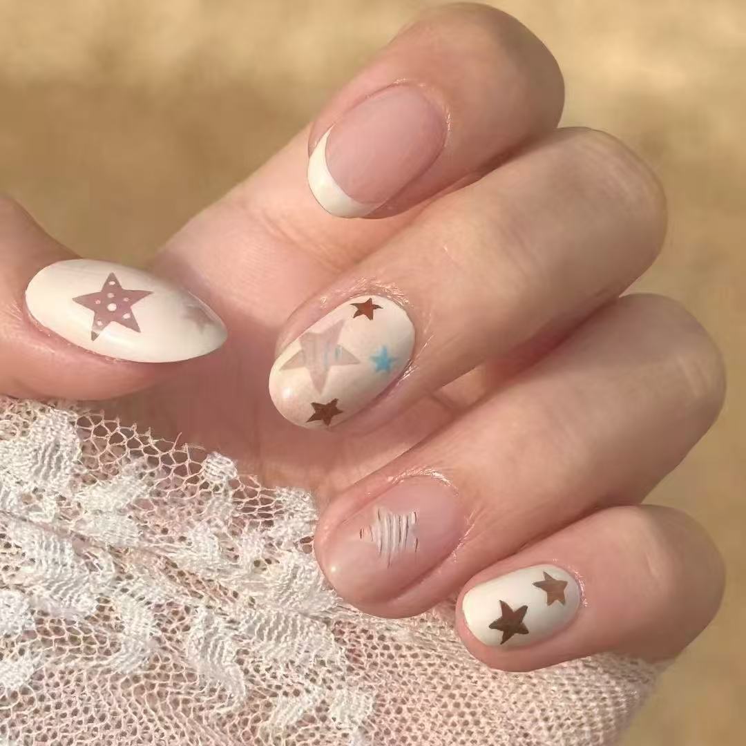 Whimsical Bunny-Themed Press-On Nail Art Set Bowlift