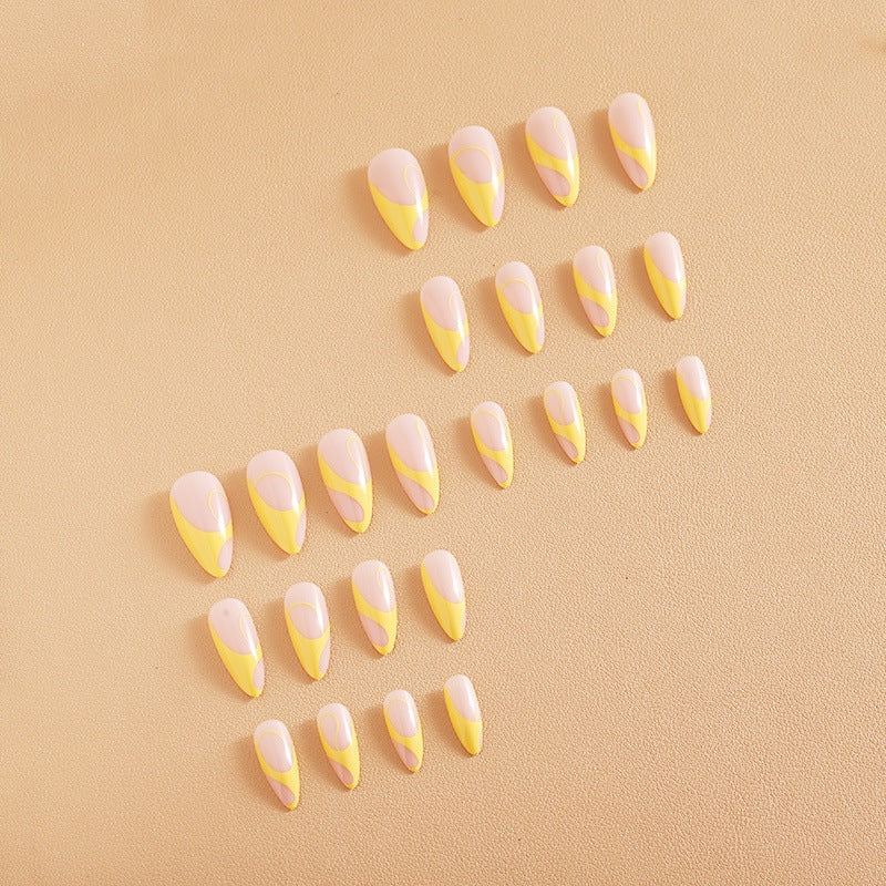 Nail set with elegant French tips Bowlift