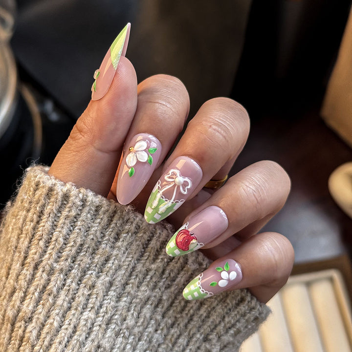 Artistic Floral Press-On Nail Art Collection Bowlift