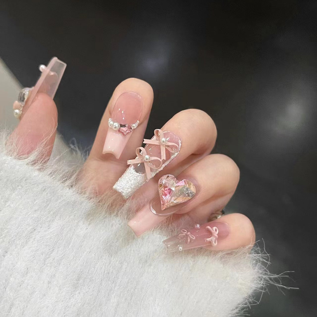 Artisan Floral Embellished Press-On Nail Set Bowlift