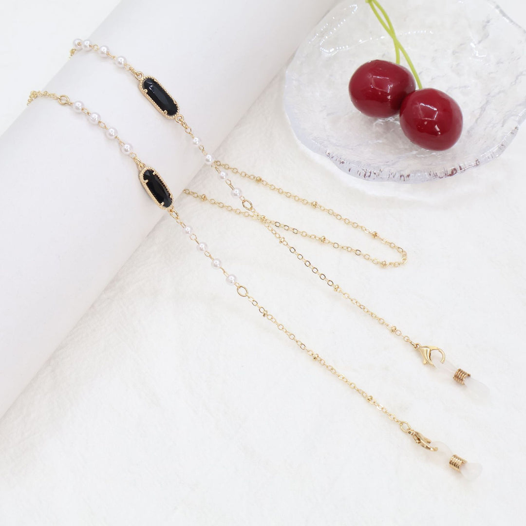 Elegant Eyewear Chain Holder Bowlift