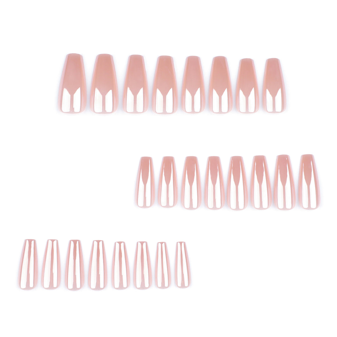 High-gloss stiletto nails Bowlift