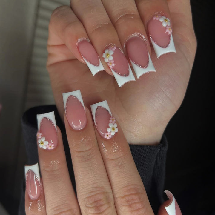 Elegant Floral Accent Nail Art Bowlift