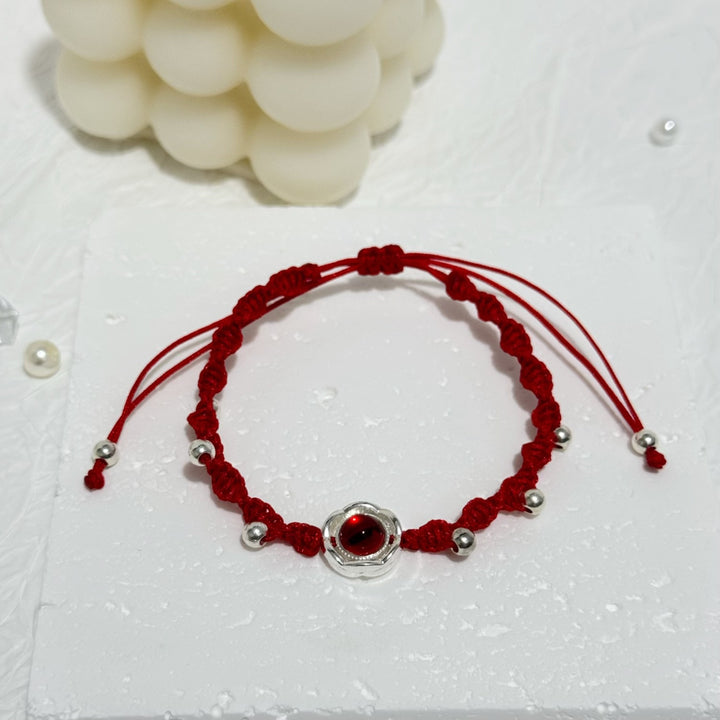 Adjustable Floral Charm Bracelet Bowlift